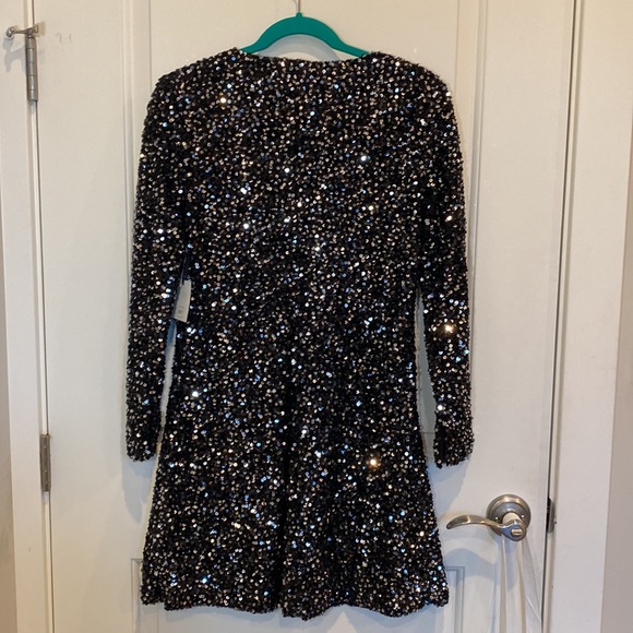 2/$30 NWT GAP Long Sleeve Black & Silver Sequin Dress small petite - Picture 3 of 5